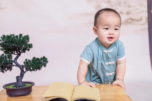 广州供卵代怀包生男孩宝宝多久断奶
